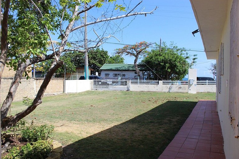 Seven Seas Beachfront Studio for Two