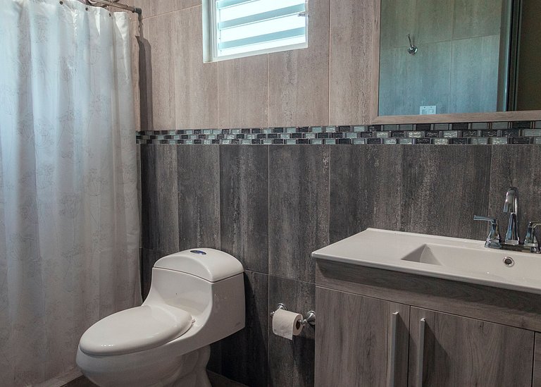 Seven Seas Beachfront Studio for Two