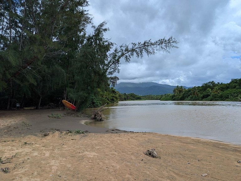Estudio frente a la playa en Luquillo