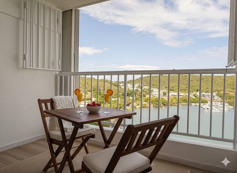 Condo Dos Marinas con vista en Fajardo