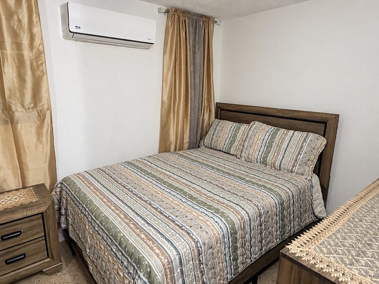 Basecamp en Ceiba Dos Habitaciones con Balcon